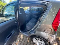 Gebraucht Opel Agila 94 PS (69 kW) 2011 Silber Kleinwagen