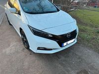 Gebraucht Nissan Leaf Tekna 110 kW (150 PS) 2023 Weiß Kleinwagen