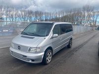 Gebraucht Mercedes V220 122 PS (89 kW) 2000 Silber Van / Kleinbus