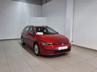 Gebraucht VW Golf VIII Life 110 PS (80 kW) 2023 Kings red metallic Kombi