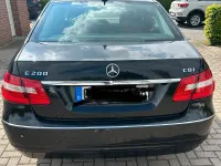 Gebraucht Mercedes E200 136 PS (100 kW) 2011 Schwarz Limousine