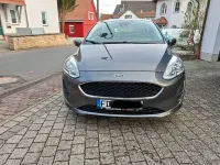Gebraucht Ford Fiesta Cool & Connect 86 PS (63 kW) 2018 Grau Kleinwagen