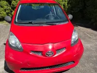 Gebraucht Toyota Aygo 67 PS (49 kW) 2006 Rot Kleinwagen