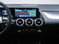 Gebraucht Mercedes GLA200 163 PS (119 kW) 2024 Grau SUV