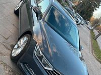 Gebraucht VW Passat 150 PS (110 kW) 2019 Blau Kombi
