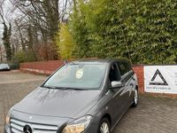 Gebraucht Mercedes B180 109 PS (80 kW) 2014 Mountaingrau  met. Van / Kleinbus