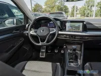Gebraucht VW Golf VII Life 150 PS (110 kW) 2021 Delfingrau metallic Kleinwagen