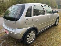 Gebraucht Opel Corsa Enjoy 75 PS (55 kW) 2004 Silber Kleinwagen