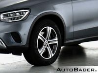 Gebraucht Mercedes GLC220 Exclusive 194 PS (142 kW) 2022 992 lack selenitgrau SUV