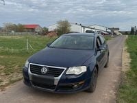 Usado VW Passat 140 HP (102 kW) 2007 Azul Carrinha