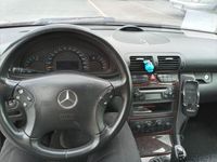 gebraucht Mercedes C220 CDI (W 203) EZ: 07.12.2001