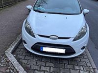Gebraucht Ford Fiesta Trend 82 PS (60 kW) 2009 Weiß Kleinwagen