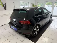 Gebraucht VW Golf VII Join 125 PS (91 kW) 2018 Deep black perleffekt Kleinwagen