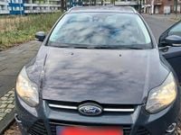 Gebraucht Ford Focus 2012 Grau Kombi
