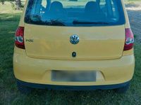 Second-hand VW Fox 55 CP (40 kW) 2005 Galben Hatchback