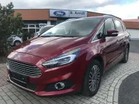 Gebraucht Ford S-MAX Titanium 165 PS (121 kW) 2019 Ruby rot metallic Van / Kleinbus