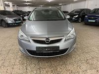 Gebraucht Opel Astra 140 PS (102 kW) 2011 Silber Limousine
