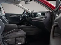 Gebraucht VW Passat 150 PS (110 kW) 2025 Rot Kombi