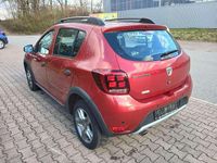Gebraucht Dacia Sandero Stepway 90 PS (66 kW) 2019 Rot Limousine