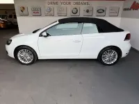 Gebraucht VW Golf Cabriolet Cup 122 PS (89 kW) 2015 Pure white Cabrio