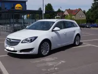 Gebraucht Opel Insignia Edition 163 PS (119 kW) 2014 Weiß Kombi