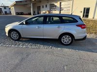 Gebraucht Ford Focus 101 PS (74 kW) 2015 Silber Limousine