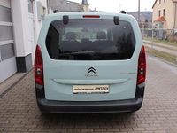 Gebraucht Citroën Berlingo Feel 131 PS (96 kW) 2018 Grün Van / Kleinbus