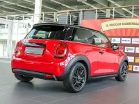 Gebraucht Mini Cooper SE 135 kW (184 PS) 2023 Chili red Kleinwagen