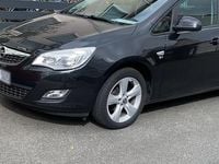 Usata Opel Astra 101 CV (74 kW) 2012 Nero Station wagon