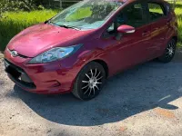 Usata Ford Fiesta 60 CV (44 kW) 2009 Rosso Utilitaria