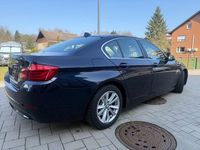 Gebraucht BMW 530 258 PS (189 kW) 2011 Blau Limousine