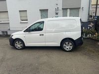 Gebraucht VW Caddy 75 PS (55 kW) 2022 Weiß Van / Kleinbus