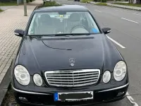 Używany Mercedes E280 190 KM (139 kW) 2005 Czarny Sedan/Limuzyna