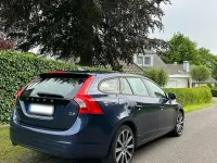 Gebraucht Volvo V60 163 PS (119 kW) 2014 Blau Kombi