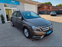 Gebraucht Mercedes B180 109 PS (80 kW) 2012 Monolithgrau Van / Kleinbus