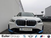 Gebraucht BMW iX1 Performance 200 kW (272 PS) 2023 Alpinweiss 3 SUV