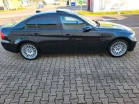 gebraucht BMW 318 i *Automatik*Klimaautotaik*SHZ*Leder*Tempomat*sciebedach*