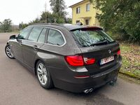 Gebraucht BMW 520 184 PS (135 kW) 2011 Braun Kombi