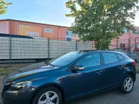 Gebraucht Volvo V40 120 PS (88 kW) 2018 Blau Limousine