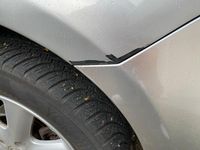 Second-hand Nissan Note 110 CP (80 kW) 2006 Argintiu Hatchback