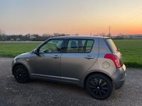 Gebraucht Suzuki Swift 92 PS (67 kW) 2010 Grau Kleinwagen