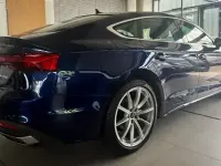 Gebraucht Audi A5 Sportback Ambiente 204 PS (150 kW) 2022 Blau Kleinwagen