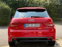 Gebraucht Audi A1 Admired 86 PS (63 kW) 2013 Rot Kleinwagen