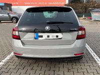 Gebraucht Skoda Rapid 125 PS (91 kW) 2017 Grau Kleinwagen