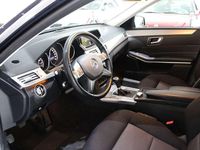 Gebraucht Mercedes E250 204 PS (150 kW) 2013 Blau Kombi