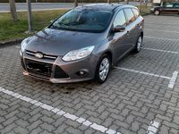 Gebraucht Ford Focus 99 PS (72 kW) 2014 Silber Kombi
