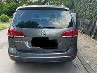 Gebraucht VW Sharan 150 PS (110 kW) 2018 Grau Van / Kleinbus