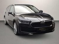 Gebraucht Skoda Superb LAURIN & KLEMENT 150 PS (110 kW) 2024 Ebony schwarz metallic Kombi