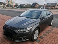 Gebraucht Ford Mondeo Titanium 150 PS (110 kW) 2015 Grau Limousine