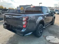 Neu Isuzu D-Max 163 PS (119 kW) 2026 Grau Pickup